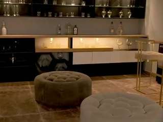 madelinefox Live Webcam on CamSoda