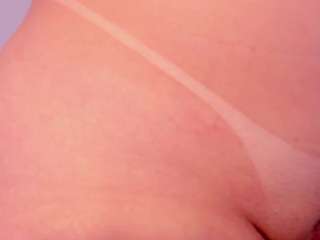 Madeline Fox live webcam show