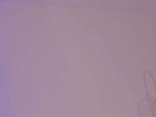 Madeline Fox live cam