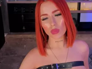 Madeline Fox's Live Sex Cam Show