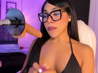 Oliviaa's Live Sex Cam Show