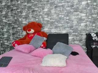 heidywills's CamSoda show and profile