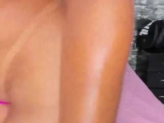 Live webcam model heidywills on Soda Cams