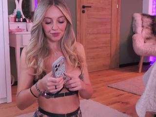 Joannee live cam preview