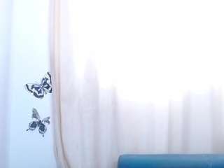 karen-sofia-19 Live Webcam on {site_name}