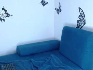 karen-sofia-19's CamSoda show and profile