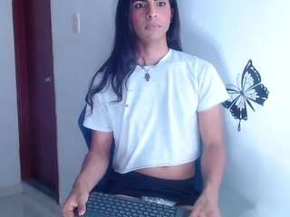 karen-sofia-19's CamSoda show and profile