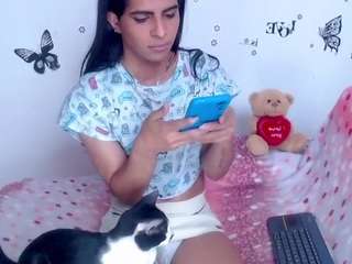KAREN SOFIA live cam preview