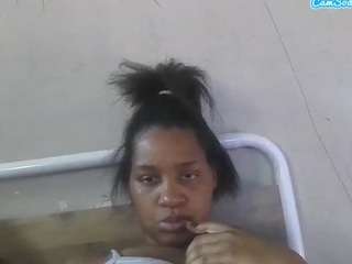 prettylightskin live webcam show