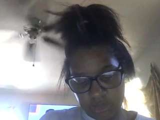 prettylightskin live webcam show
