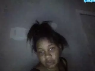 PrettyLightskin's Live Sex Cam Show