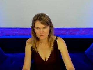 anabell-xxx Live Webcam on CamSoda
