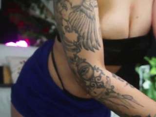 ingaiden Live Webcam on CamSoda