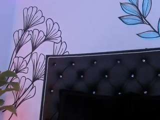 sweet-ariadnaaa Live Webcam on CamSoda