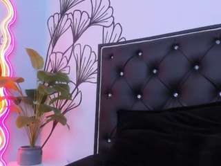 sweet-ariadnaaa webcam model