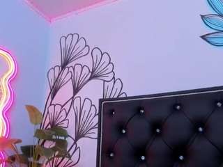 sweet-ariadnaaa webcam