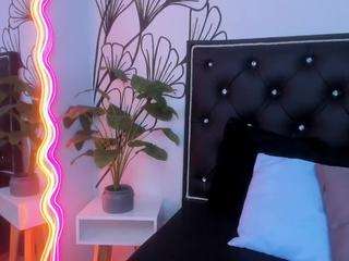 sweet-ariadnaaa webcam