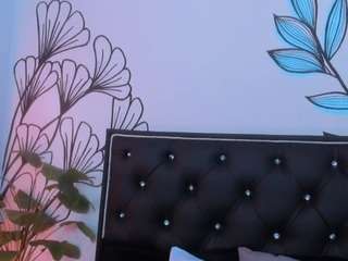 sweet-ariadnaaa Live Webcam on CamSoda