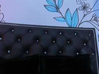 sweet-ariadnaaa Live Webcam on CamSoda