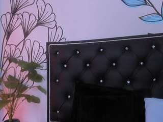 sweet-ariadnaaa webcam