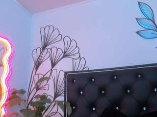 sweet-ariadnaaa webcam