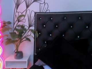 sweet-ariadnaaa webcam