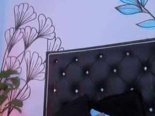 sweet-ariadnaaa webcam