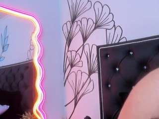 sweet-ariadnaaa webcam