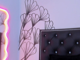 sweet-ariadnaaa webcam