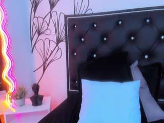 sweet-ariadnaaa webcam