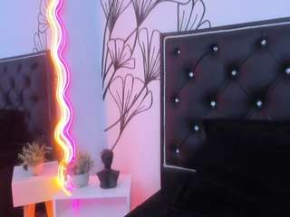 sweet-ariadnaaa webcam