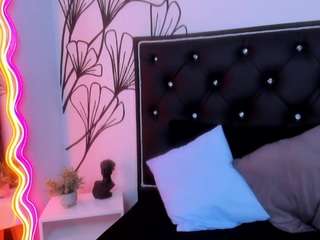 sweet-ariadnaaa webcam