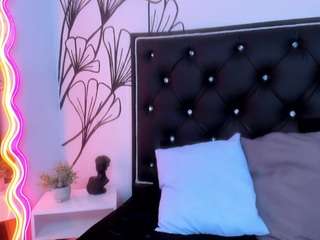 sweet-ariadnaaa webcam