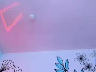 sweet-ariadnaaa webcam