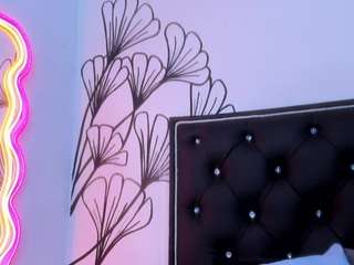 sweet-ariadnaaa webcam