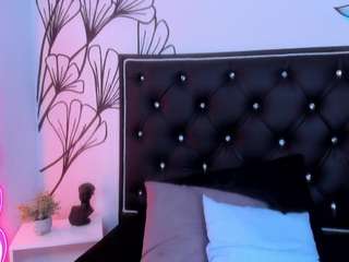 sweet-ariadnaaa webcam