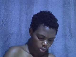 sweet-roxxy Webcam Model Profile