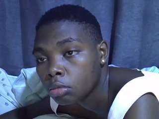 sweet-roxxy webcam model