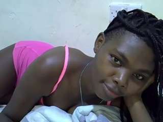 sweet-roxxy Live Webcam on CamSoda