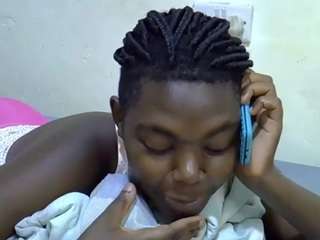 sweet-roxxy Live Webcam on CamSoda