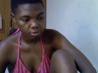 sweet-roxxy webcam model