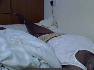 sweet-roxxy webcam model