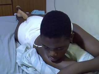 sweet-roxxy Finger live webcam