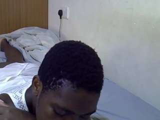 sweet-roxxy live cam profile