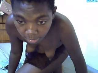 sweet-roxxy live cam profile