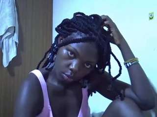 Sweet-Roxxy