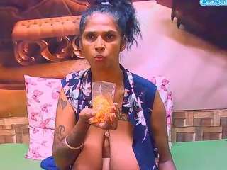 indianva Live Webcam on CamSoda