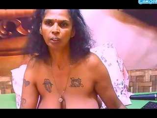 indianva Live Webcam on CamSoda