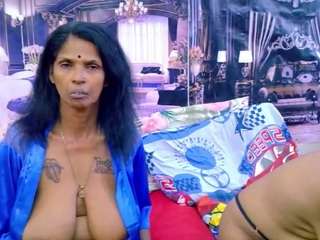 indianva Live Webcam on CamSoda