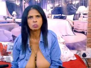 indianva Live Webcam on CamSoda